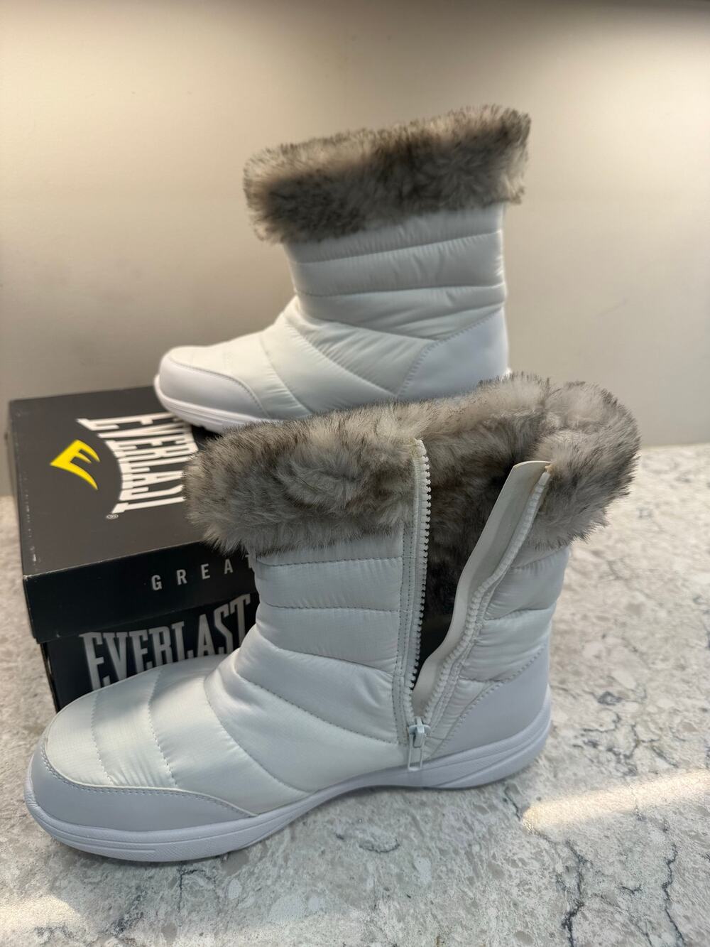Everlast Women's Piper Winter Boots in w White Faux Fur Lining Women's Size 10